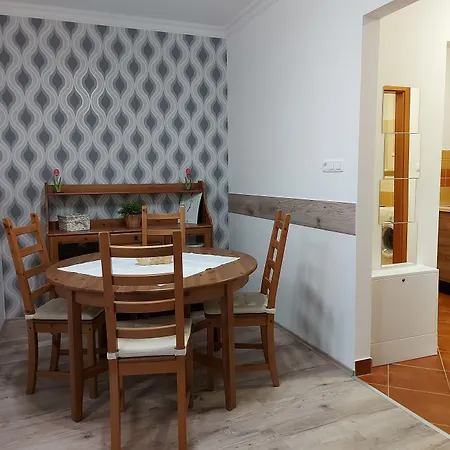 Διαμέρισμα Greta Wellness *
