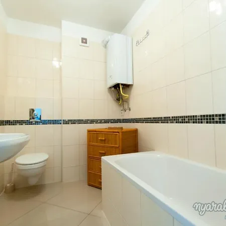 Gréta Wellness Apartamento